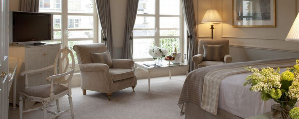 Merrion Hotel - bedroom 