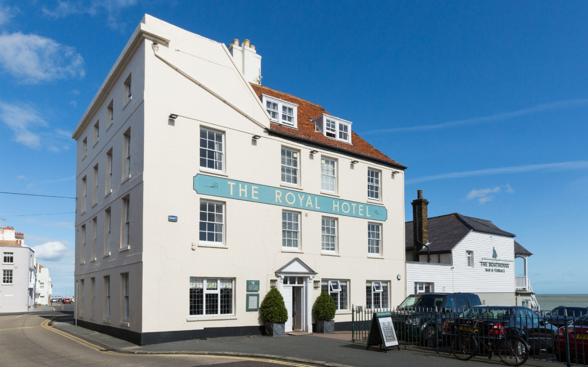 Royal Hotel Deal